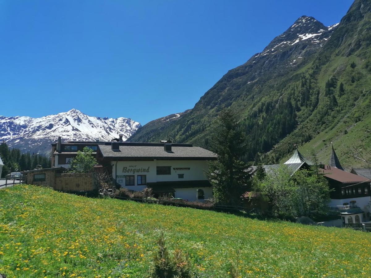Appartement Haus Bergwind à Sankt Leonhard im Pitztal Extérieur photo