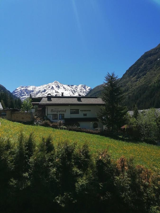 Appartement Haus Bergwind à Sankt Leonhard im Pitztal Extérieur photo
