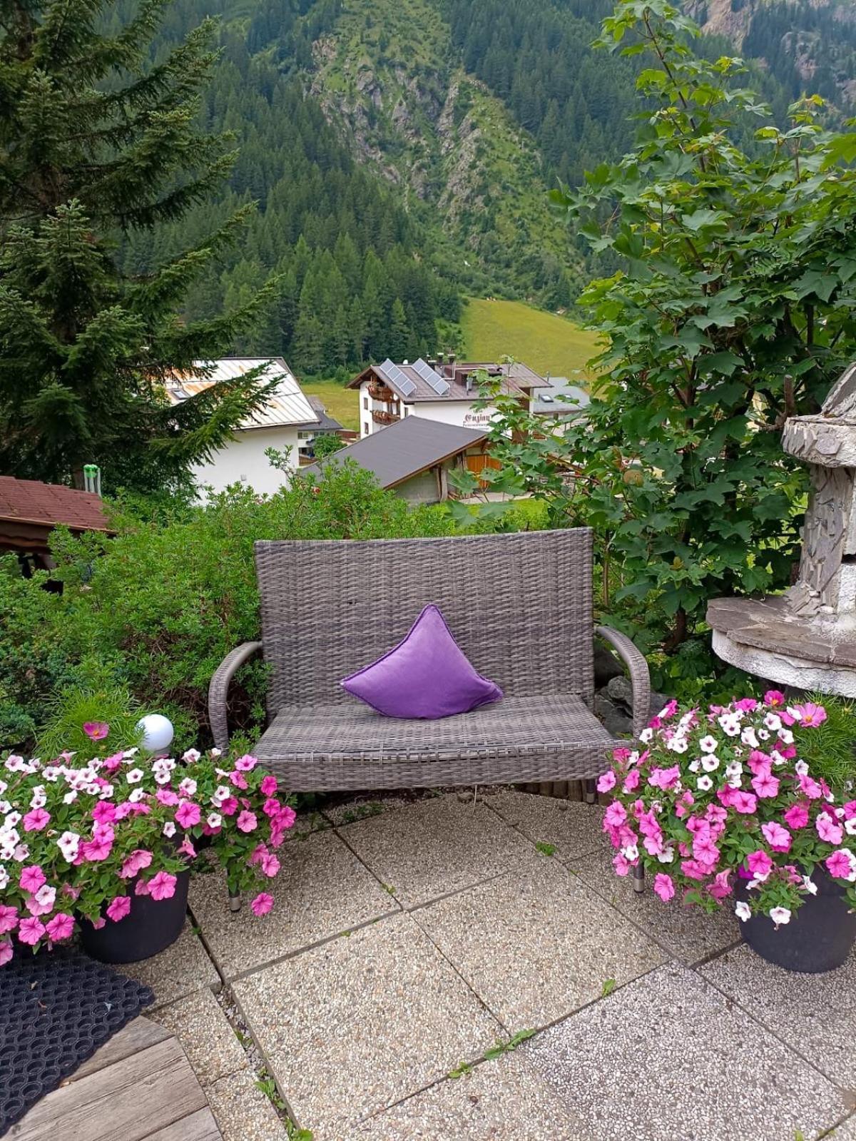 Appartement Haus Bergwind à Sankt Leonhard im Pitztal Extérieur photo