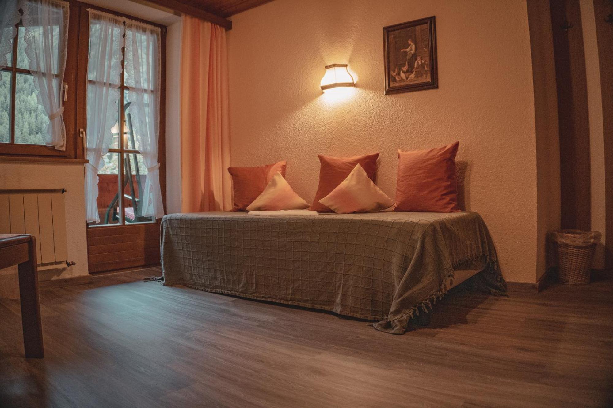 Appartement Haus Bergwind à Sankt Leonhard im Pitztal Extérieur photo